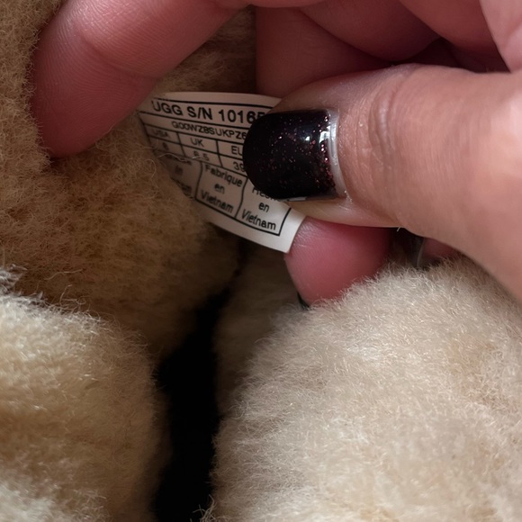 *SOLD* Ugg boots US8 used:) - Picture 2 of 6